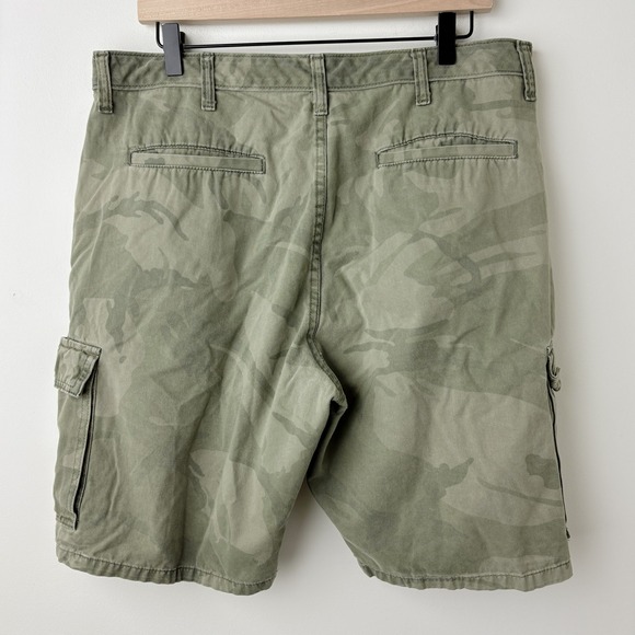 Y2K Wrangler Cotton Sage Washed Camo Cargo Shorts Mens 36 Baggy Military Utility - Picture 4 of 8